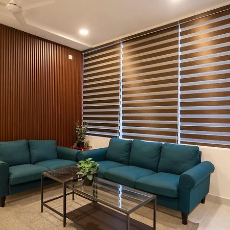 Treebo De Alphabet Gachibowli Hotel Hyderabad Ngoại thất bức ảnh